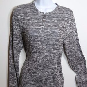 Express One Eleven Long sleeve light Sweater